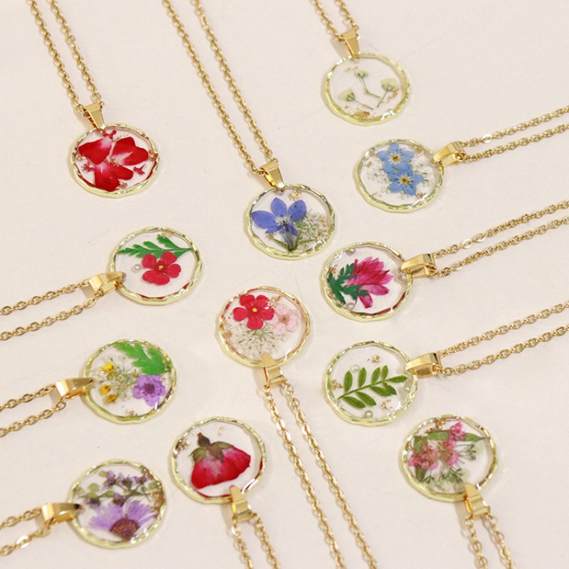 Pressed Flower Charm Necklace  - огляд і ціна Dried Flower Bouquet