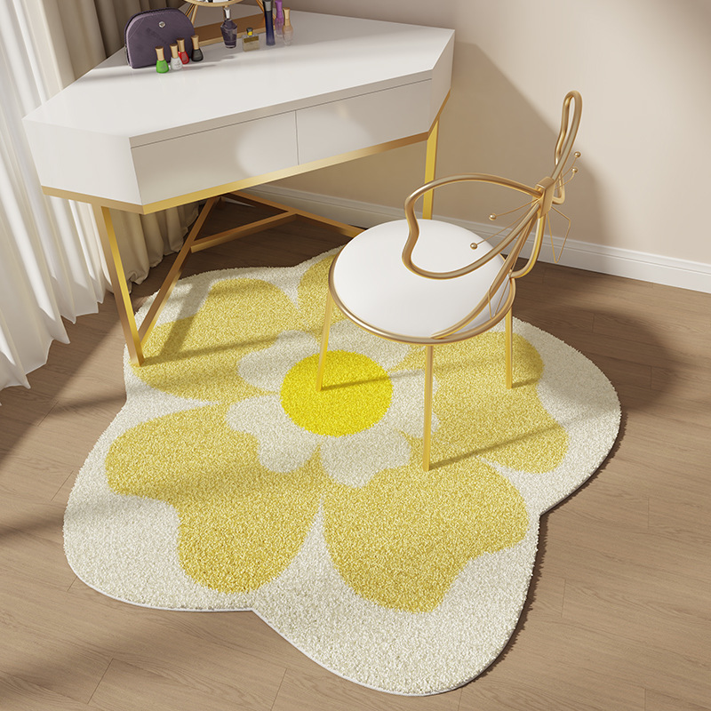 Round Flower Shaped Bedside Ru - огляд і ціна Home Decor Unique Items