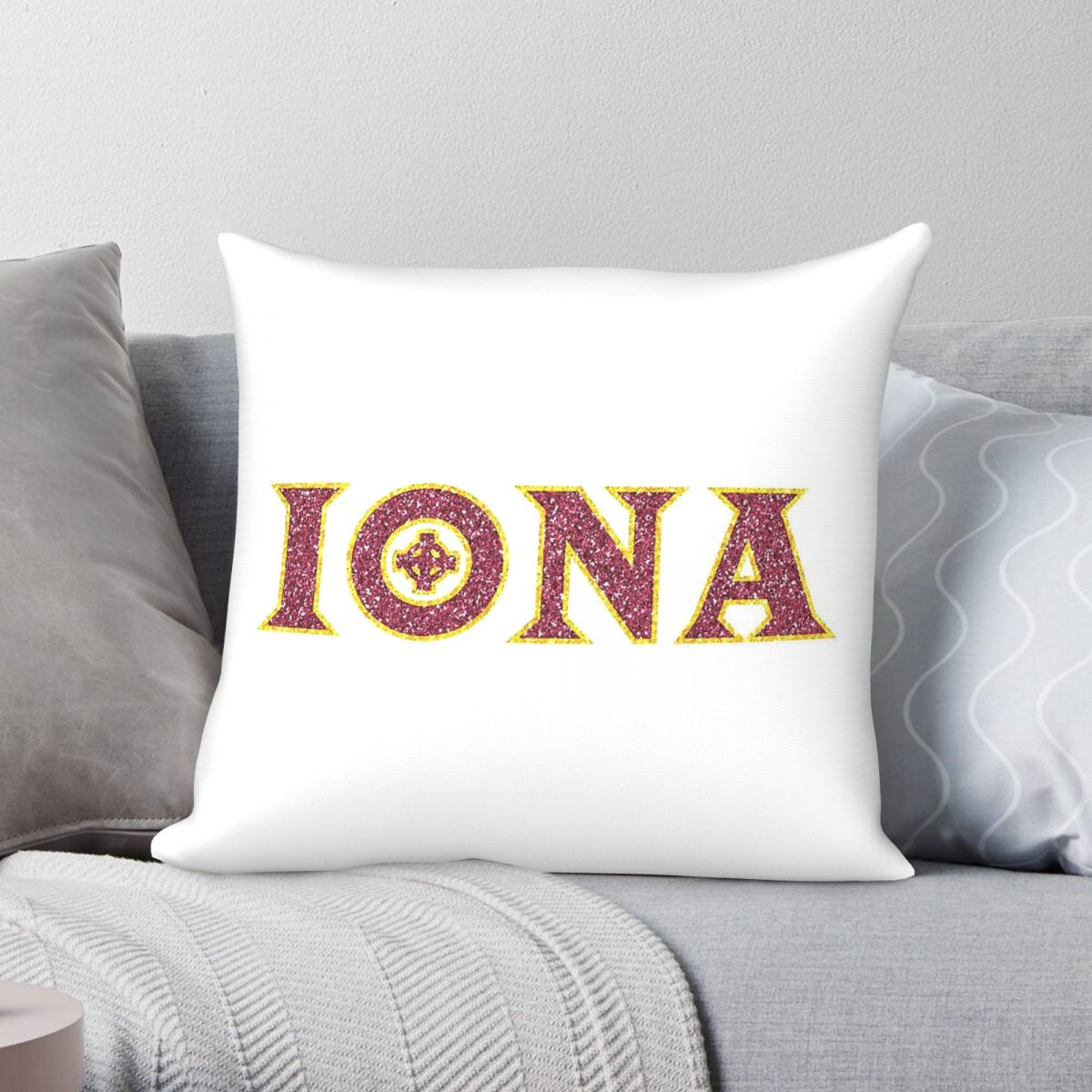Iona College New York Square P - огляд і ціна Home Decor New York