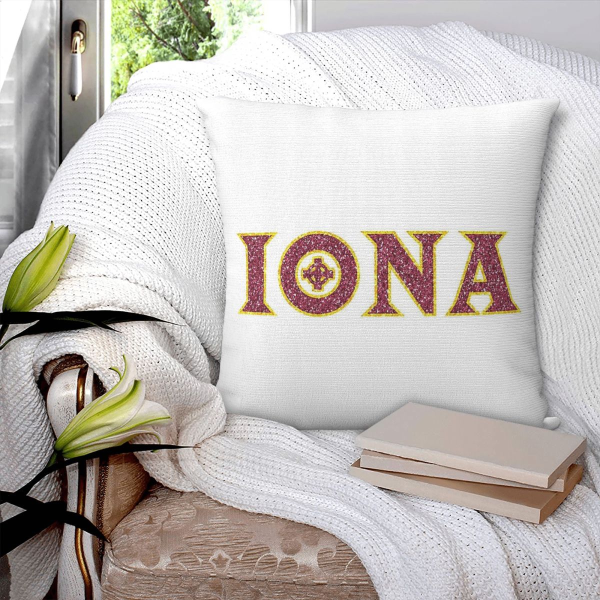 Iona College New York Square P - огляд і ціна Home Decor New York